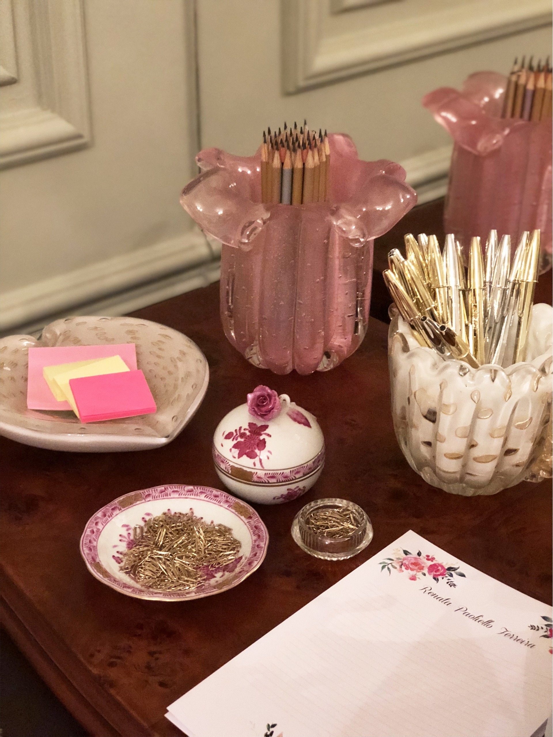 Vaso murano pétalas rosa chiclete com ouro