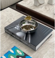 Livro caixa kengo kuma M